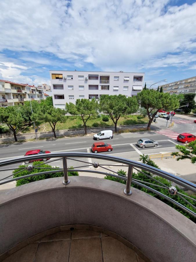 Apartment Split Karoglan Eksteriør billede